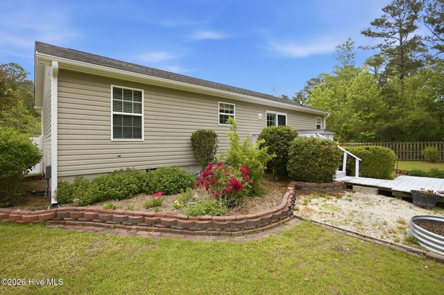 100 Fox Run Drive, Hampstead, NC 28443