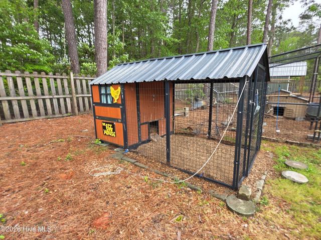 100 Fox Run Drive, Hampstead, NC 28443