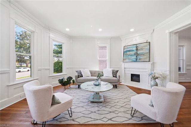 14 Parkview AVE, Portsmouth, VA 23704
