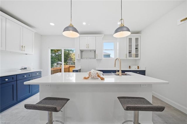 14 Parkview AVE, Portsmouth, VA 23704