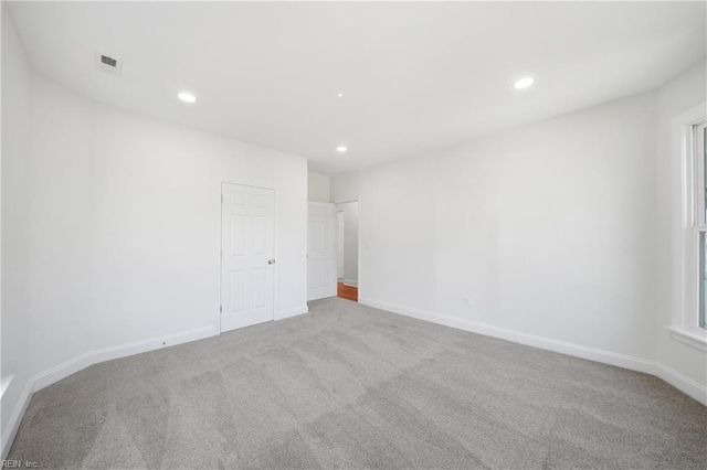 14 Parkview AVE, Portsmouth, VA 23704