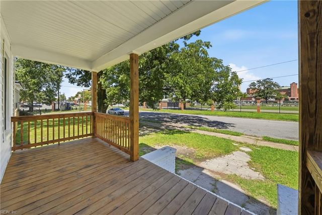 14 Parkview AVE, Portsmouth, VA 23704