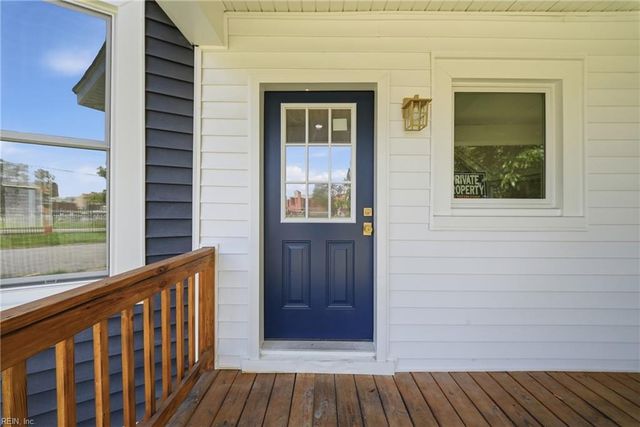 14 Parkview AVE, Portsmouth, VA 23704
