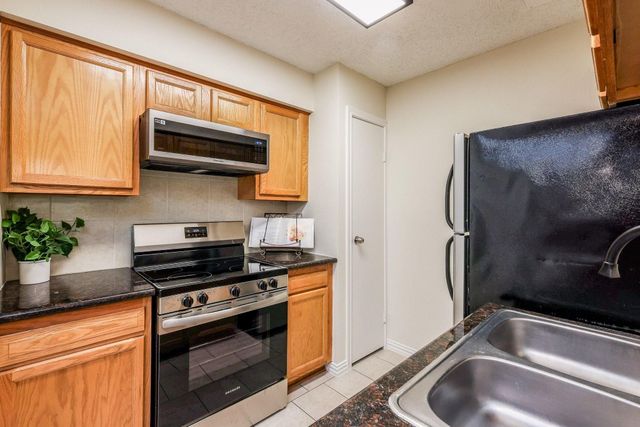 3100 Jeanetta Street 1404, Houston, TX 77063