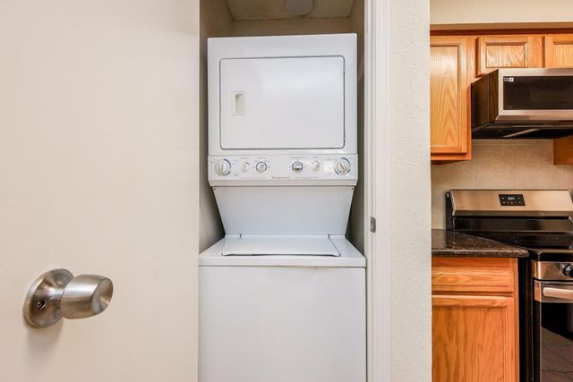 3100 Jeanetta Street 1404, Houston, TX 77063