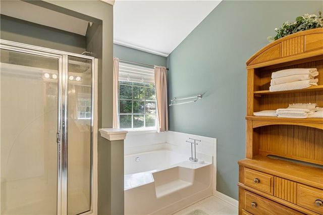 1055 Chimney Trace Way, Lawrenceville, GA 30045