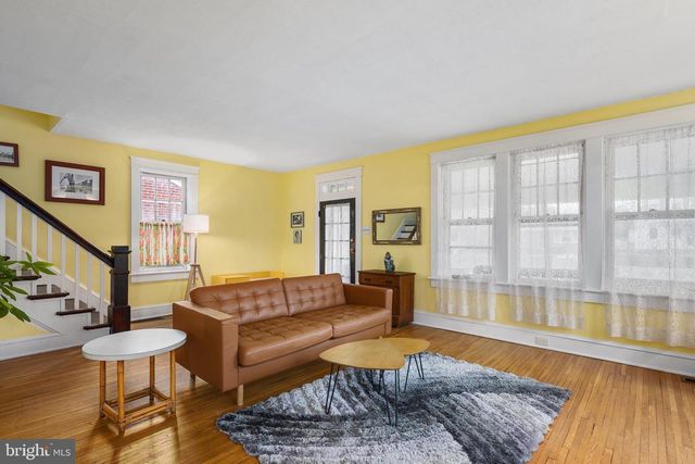 300 BAER AVE, Hanover, PA 17331