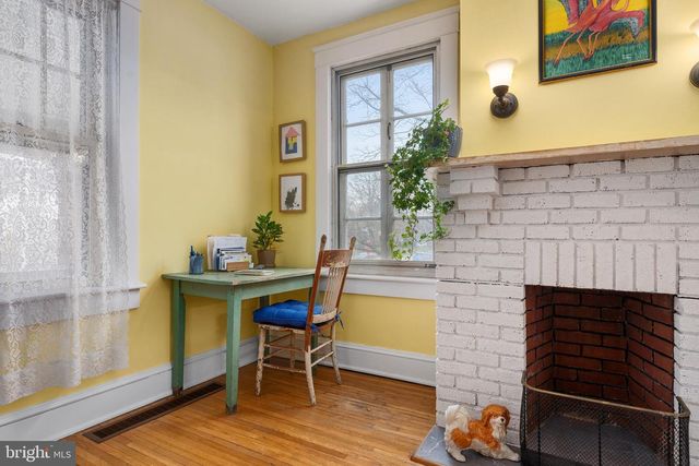 300 BAER AVE, Hanover, PA 17331