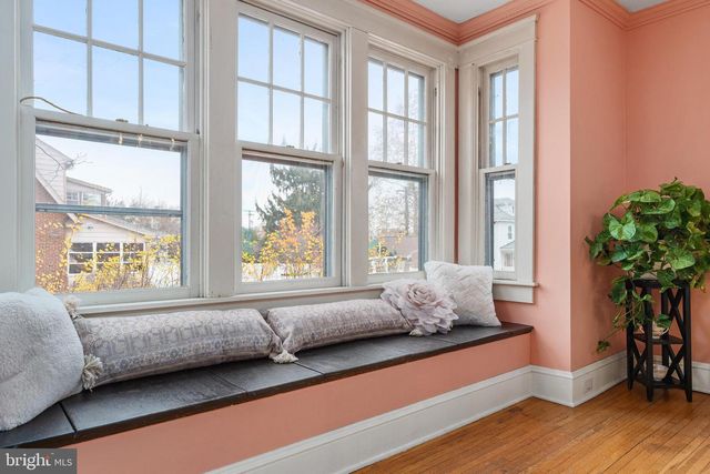 300 BAER AVE, Hanover, PA 17331