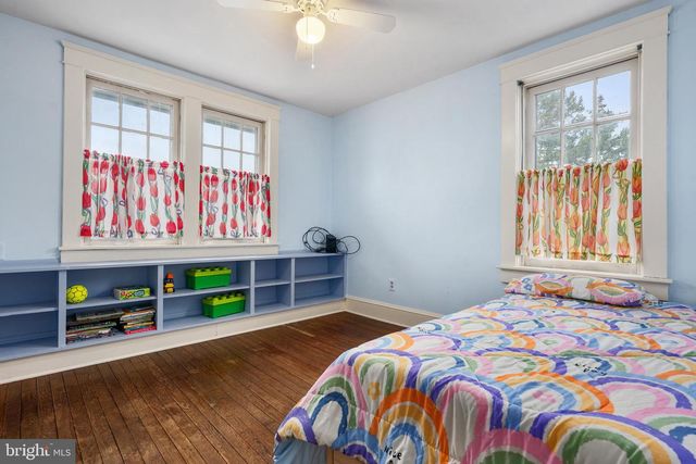 300 BAER AVE, Hanover, PA 17331