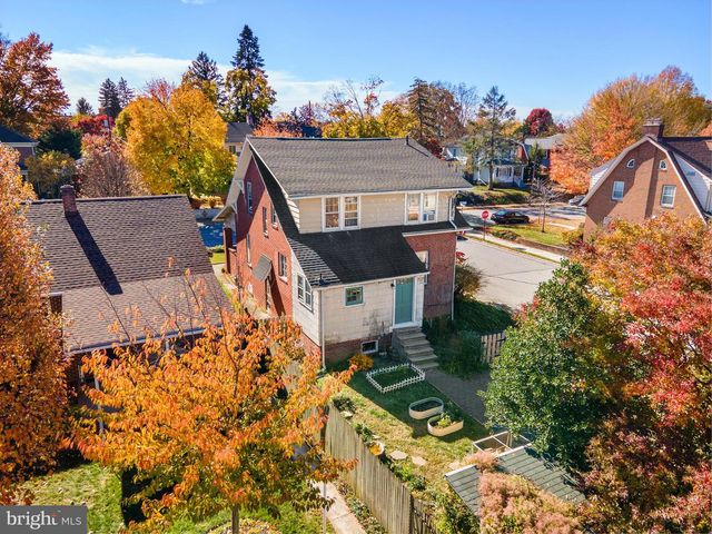 300 BAER AVE, Hanover, PA 17331