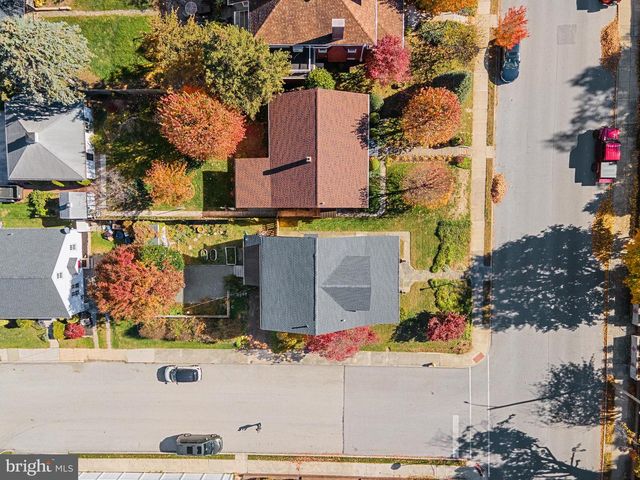 300 BAER AVE, Hanover, PA 17331