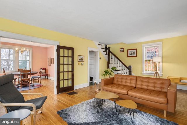 300 BAER AVE, Hanover, PA 17331