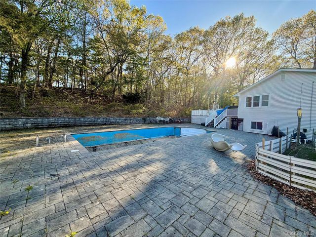 35 Shelton Court, Lake Ronkonkoma, NY 11779