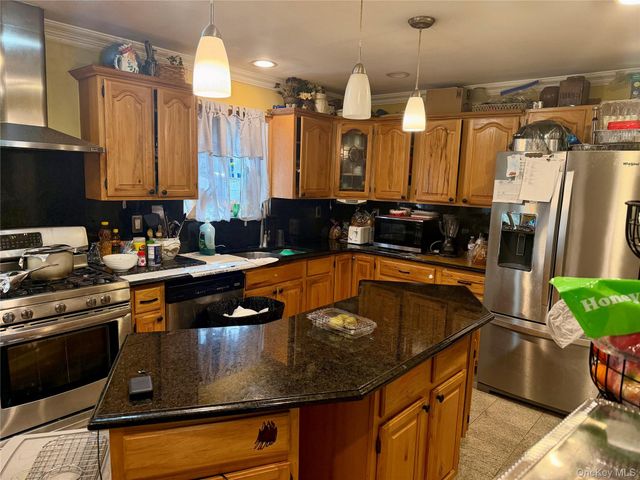 35 Shelton Court, Lake Ronkonkoma, NY 11779