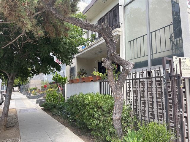 978 S Ardmore Avenue, Los Angeles, CA 90006