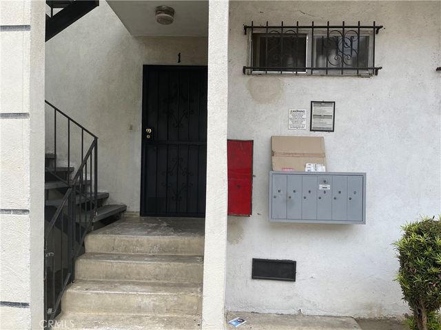 978 S Ardmore Avenue, Los Angeles, CA 90006