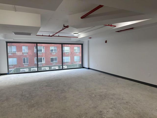 13680 41 Avenue 2A, Flushing, NY 11355