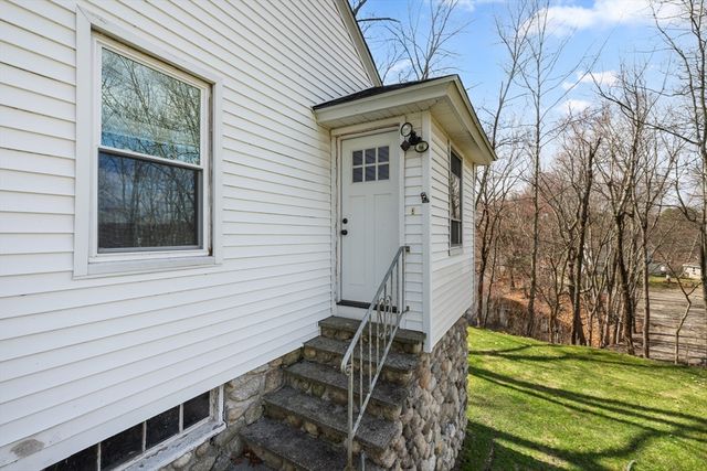 24 Shirley Ln, Shrewsbury, MA 01545