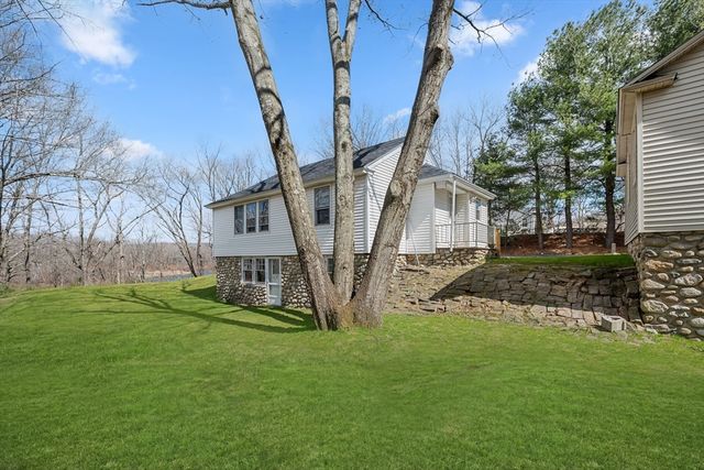 24 Shirley Ln, Shrewsbury, MA 01545