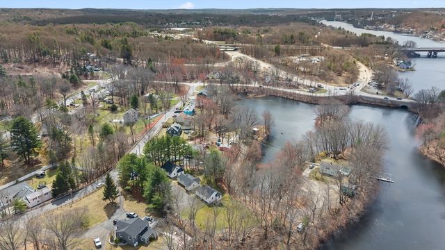 24 Shirley Ln, Shrewsbury, MA 01545