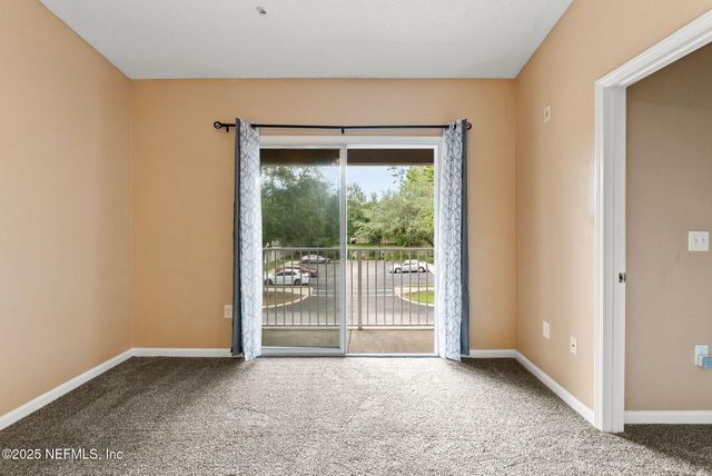 6105 MAGGIES Circle, 113, Jacksonville, FL 32244