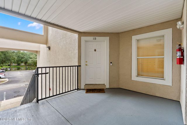 6105 MAGGIES Circle, 113, Jacksonville, FL 32244