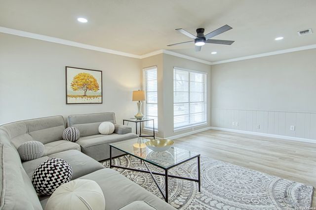 710 Meadow Side, San Antonio, TX 78227