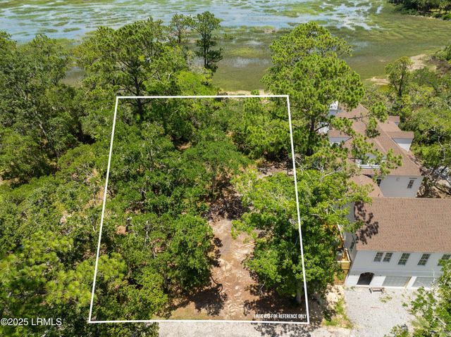 74 Old Oyster Factory Road, Beaufort, SC 29906