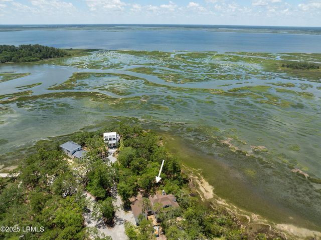 74 Old Oyster Factory Road, Beaufort, SC 29906