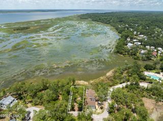 74 Old Oyster Factory Road, Beaufort, SC 29906