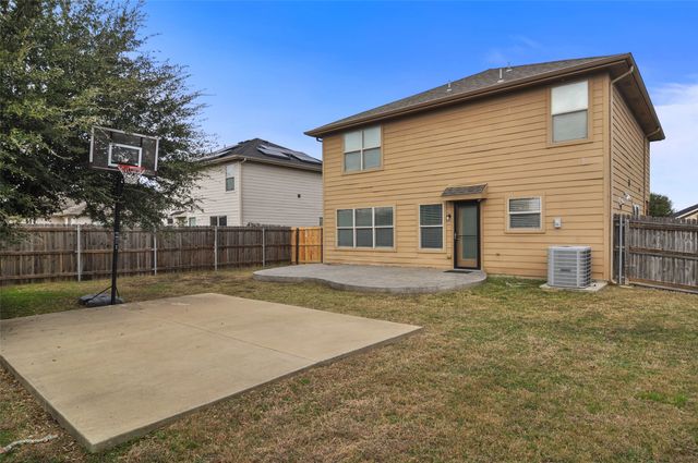 1930 Castaway Drive, Dallas, TX 75051