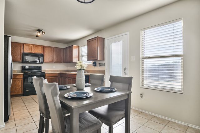 1930 Castaway Drive, Dallas, TX 75051