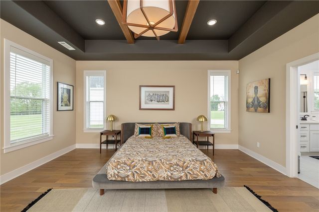 1423 River Point Road, Fayetteville, AR 72703
