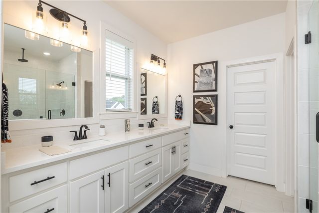 1423 River Point Road, Fayetteville, AR 72703