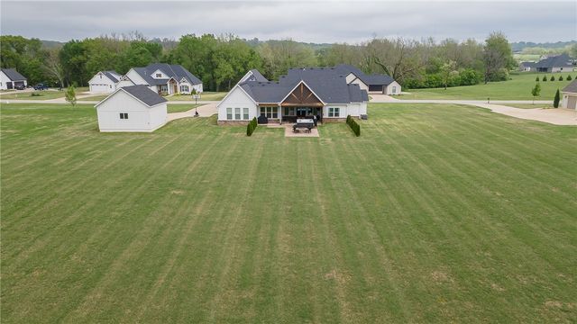 1423 River Point Road, Fayetteville, AR 72703