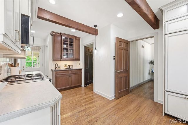 5 Frederick Lane, Glendale, MO 63122