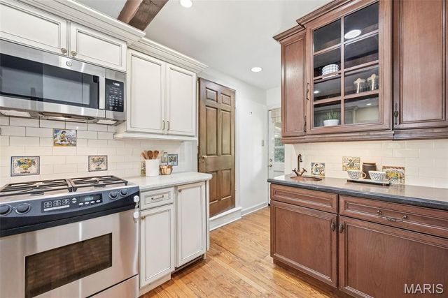 5 Frederick Lane, Glendale, MO 63122