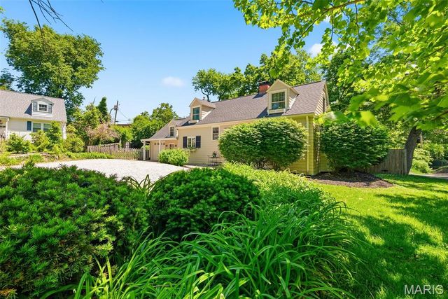 5 Frederick Lane, Glendale, MO 63122