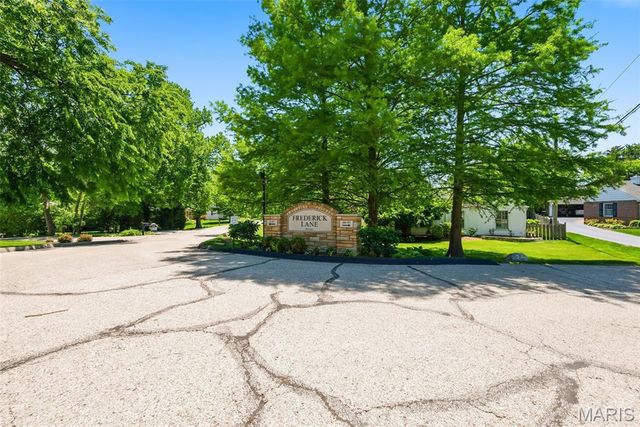 5 Frederick Lane, Glendale, MO 63122