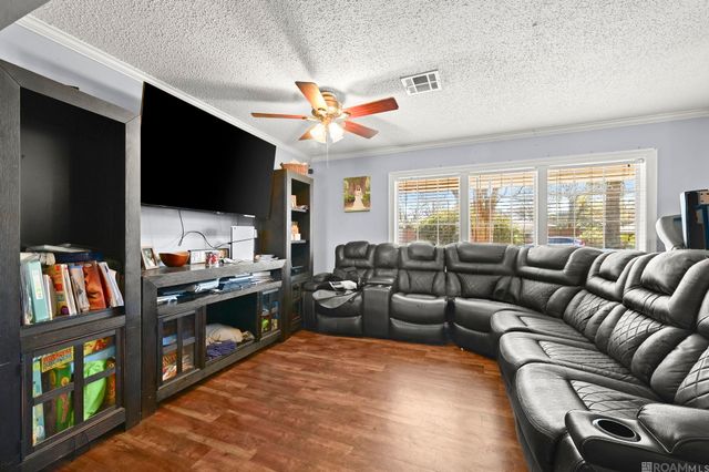 107 Joan St, Denham Springs, LA 70726