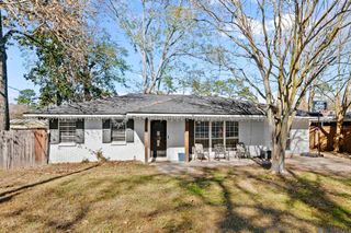 107 Joan St, Denham Springs, LA 70726