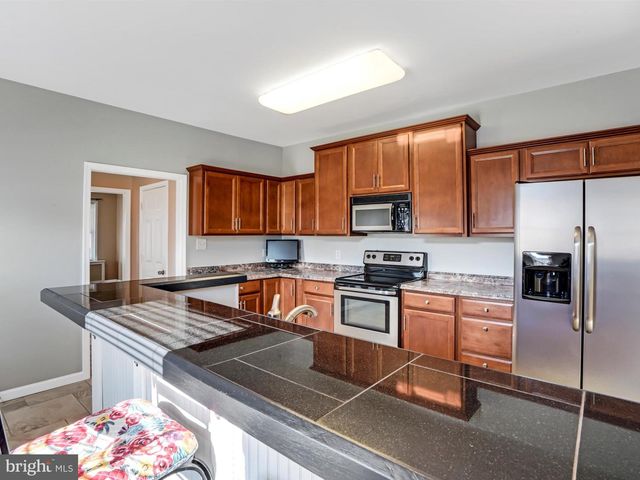 18 N BERNE ST, Schuylkill Haven, PA 17972