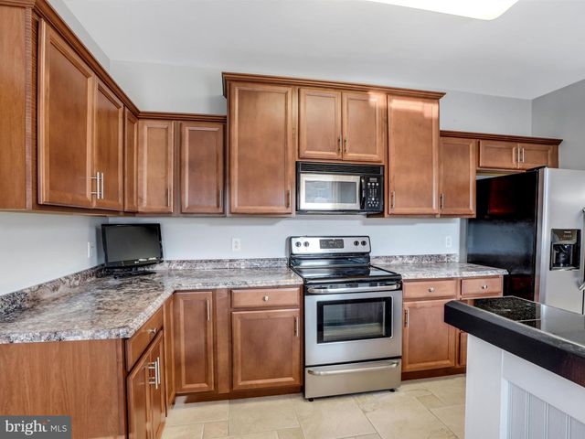 18 N BERNE ST, Schuylkill Haven, PA 17972