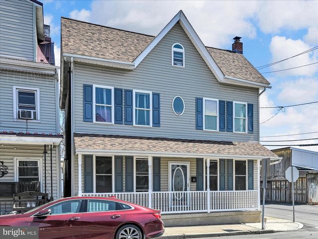 18 N BERNE ST, Schuylkill Haven, PA 17972