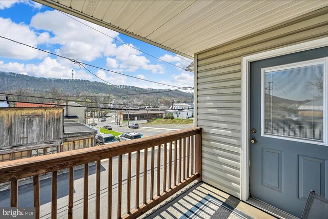 18 N BERNE ST, Schuylkill Haven, PA 17972