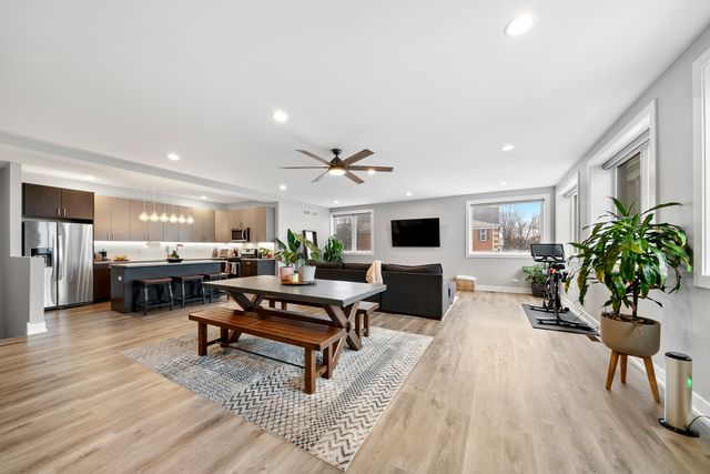 2304 W Jackson Boulevard 1E, Chicago, IL 60612