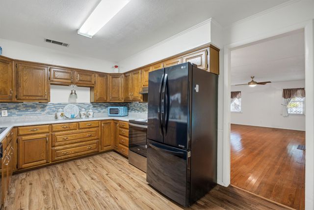 204 W 7th Street, Irving, TX 75060