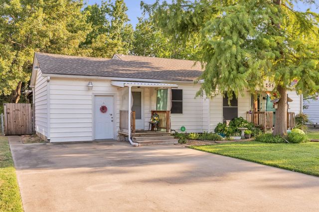 204 W 7th Street, Irving, TX 75060