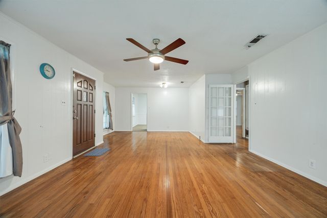 204 W 7th Street, Irving, TX 75060